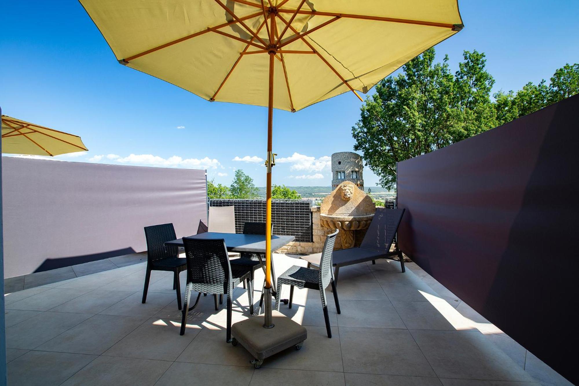 Aparthotel Domaine De La Mautanne Sainte-Tulle Exterior foto